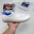 two hundred and sixtyUsing a combination of soft lychee patterned cowhide leather and ho