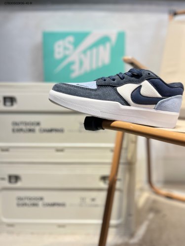 one hundred SB Force 58 sports skateboard shoes. This is a product that brings cutti_5532