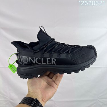 two hundred and eightyMoncler TrailgridLite 2 low top sports shoes, with a round toe car_2653