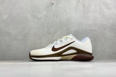 two hundred Zoom Vapor 12 HC Comfortable, Versatile, Durable Low Top Tennis ShoeIt