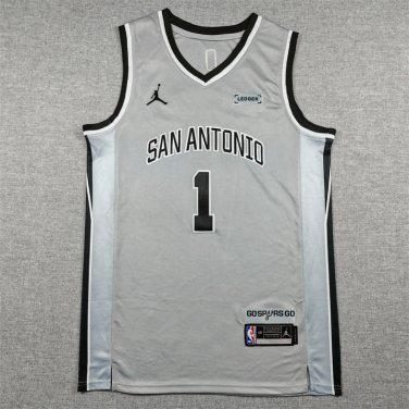 26 Spurs 1 Grey Announcement