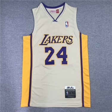 Lakers 24 meter yellow