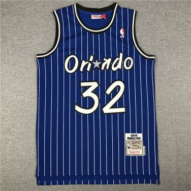 Magic 32 blue and white retro logo
