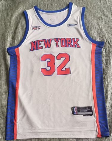 Knicks 32 City Edition