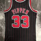 #33 Pippen Bulls 1995-96 M&N black stripe with The trophy ()