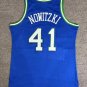#41 Nowitzki Mavericks 1998-99 M&N jersey blue ()