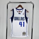 #41 Nowitzki Dallas Mavericks 2010-11 M&N jersey white ()