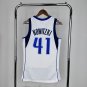 #41 Nowitzki Dallas Mavericks 2010-11 M&N jersey white ()