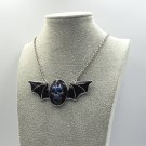 Gothic resin necklace bat with skull 01