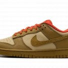 DUNK LOW WMNS "Bronzine Picante Red"