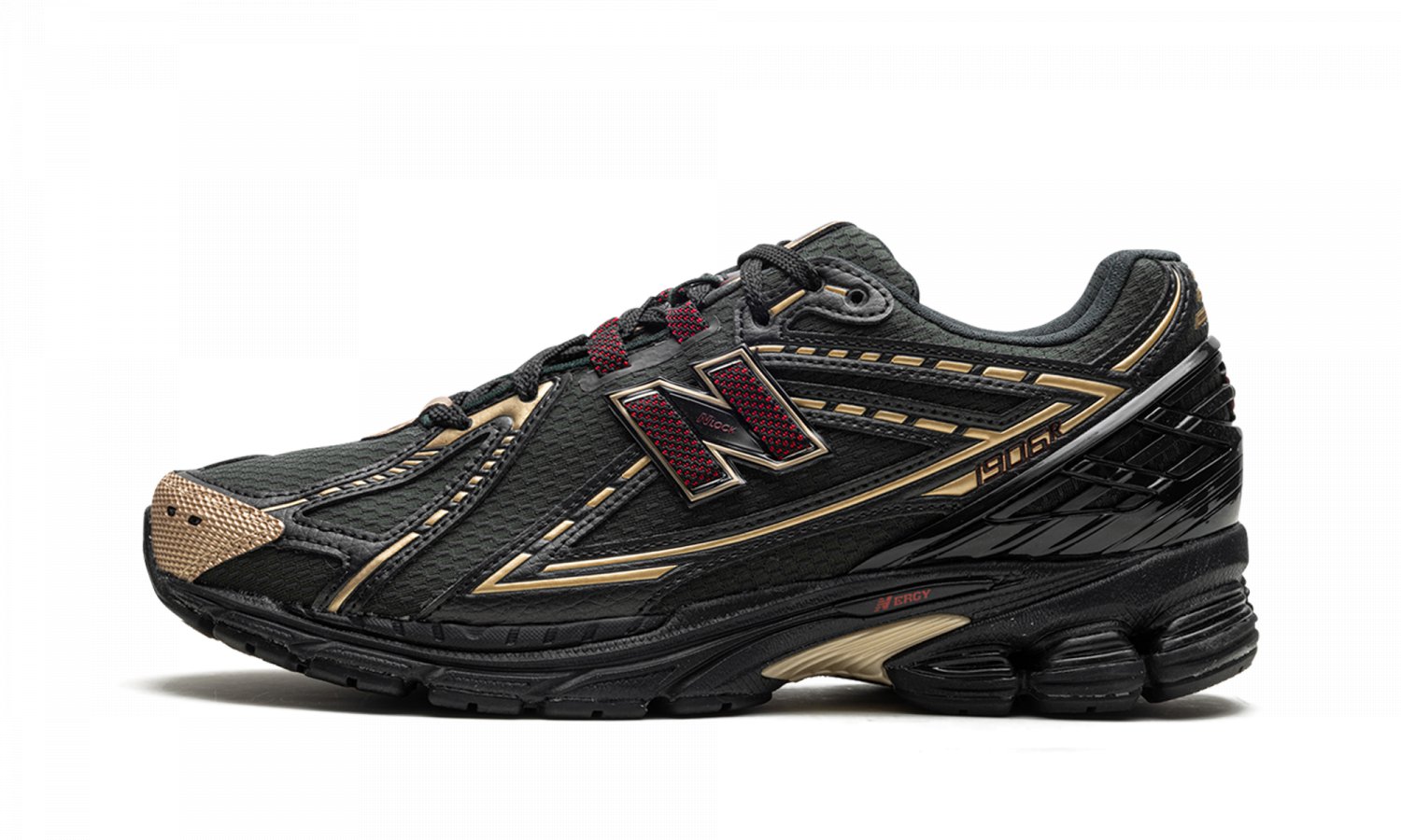 1906R "Kith- Black"