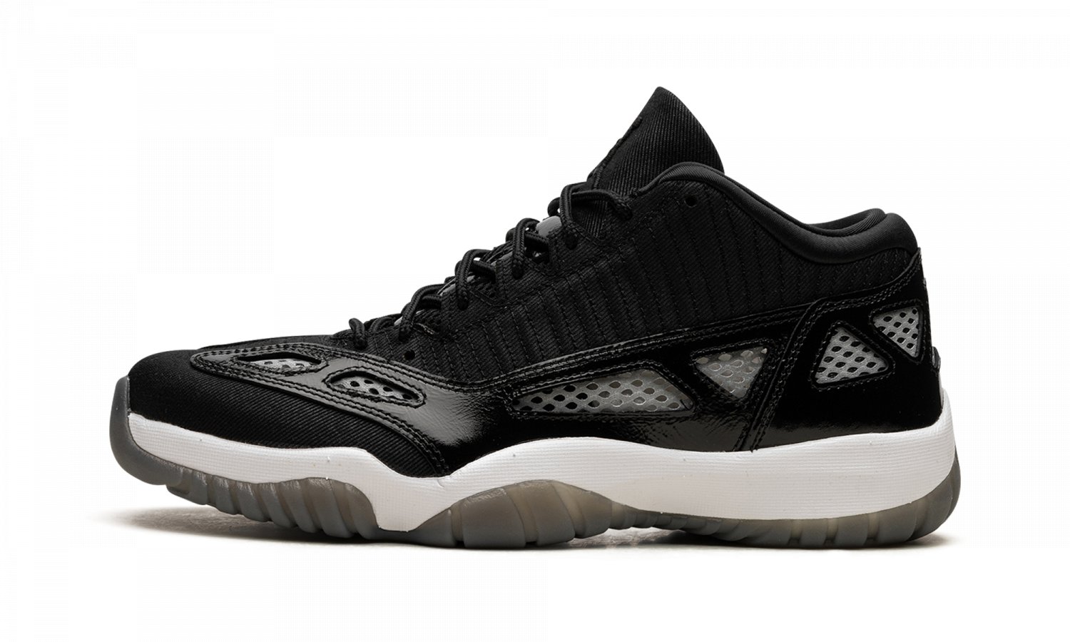 Air Jordan 11 Low IE "Black/White"