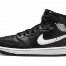 AIR JORDAN 1 MID WMNS "Black / White"