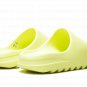 Yeezy Slide "Glow"