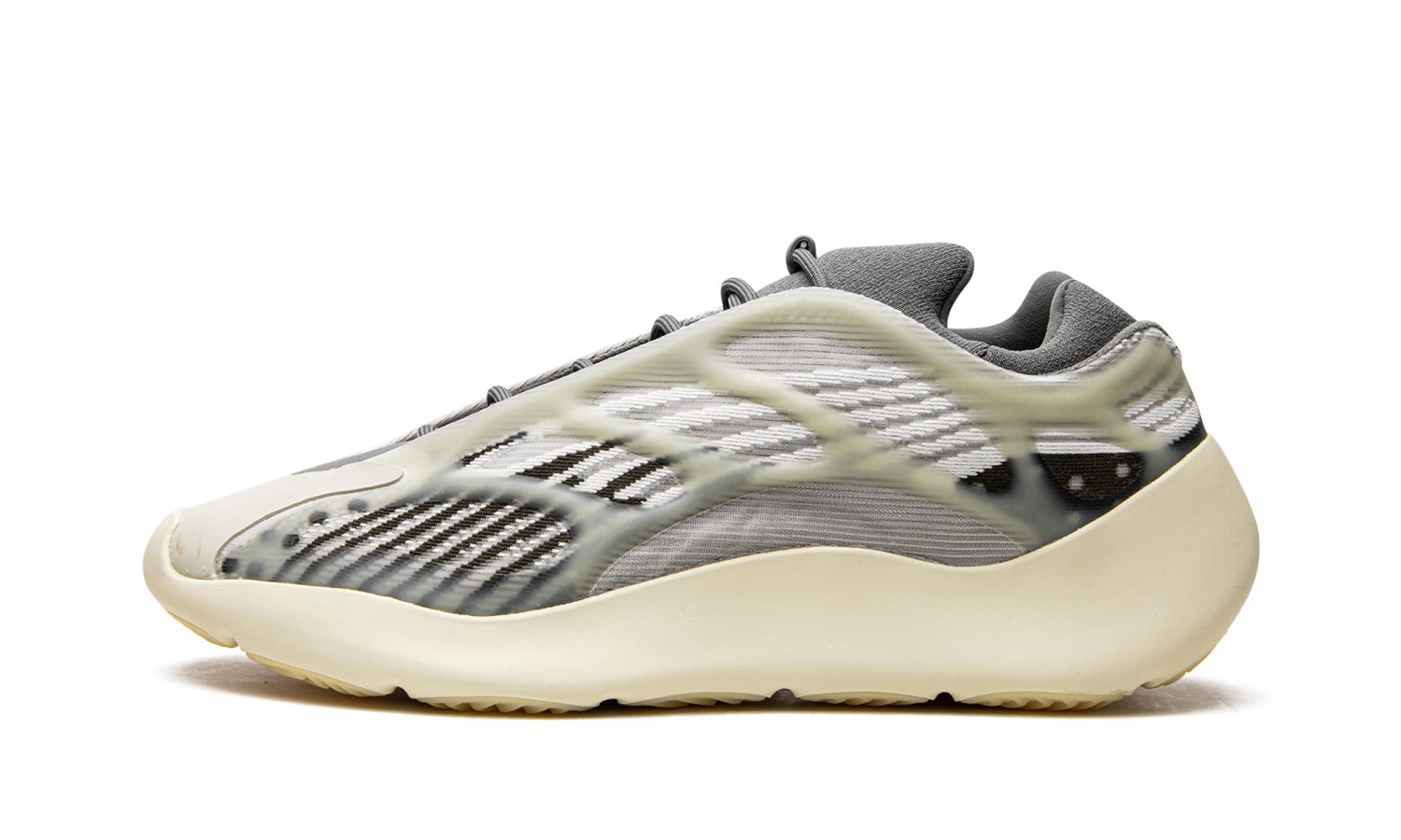 Yeezy 700 V3 "Fade Salt"