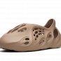 Yeezy Foam Runner "Clay Taupe"