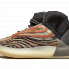 Yeezy QNTM "Flash Orange"