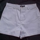 Dockers Top Pockets Petite Khaki Shorts - Size 10Petite