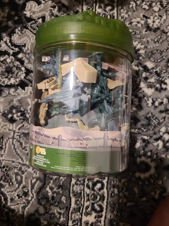 FUN BUCKET Military Set: 41 Pieces: BRAND NEW: Easy Carry Handle: Age 3+