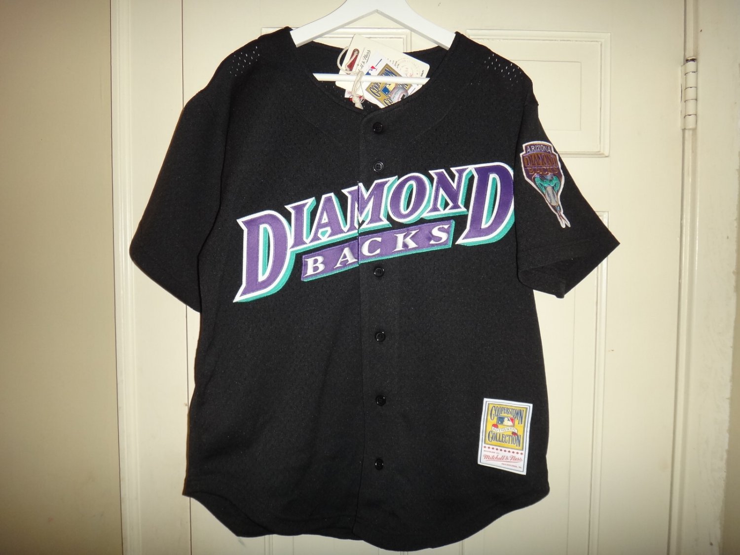 Men's Luis Gonzalez 1999 Diamondbacks Mitchell & Ness Button Jersey