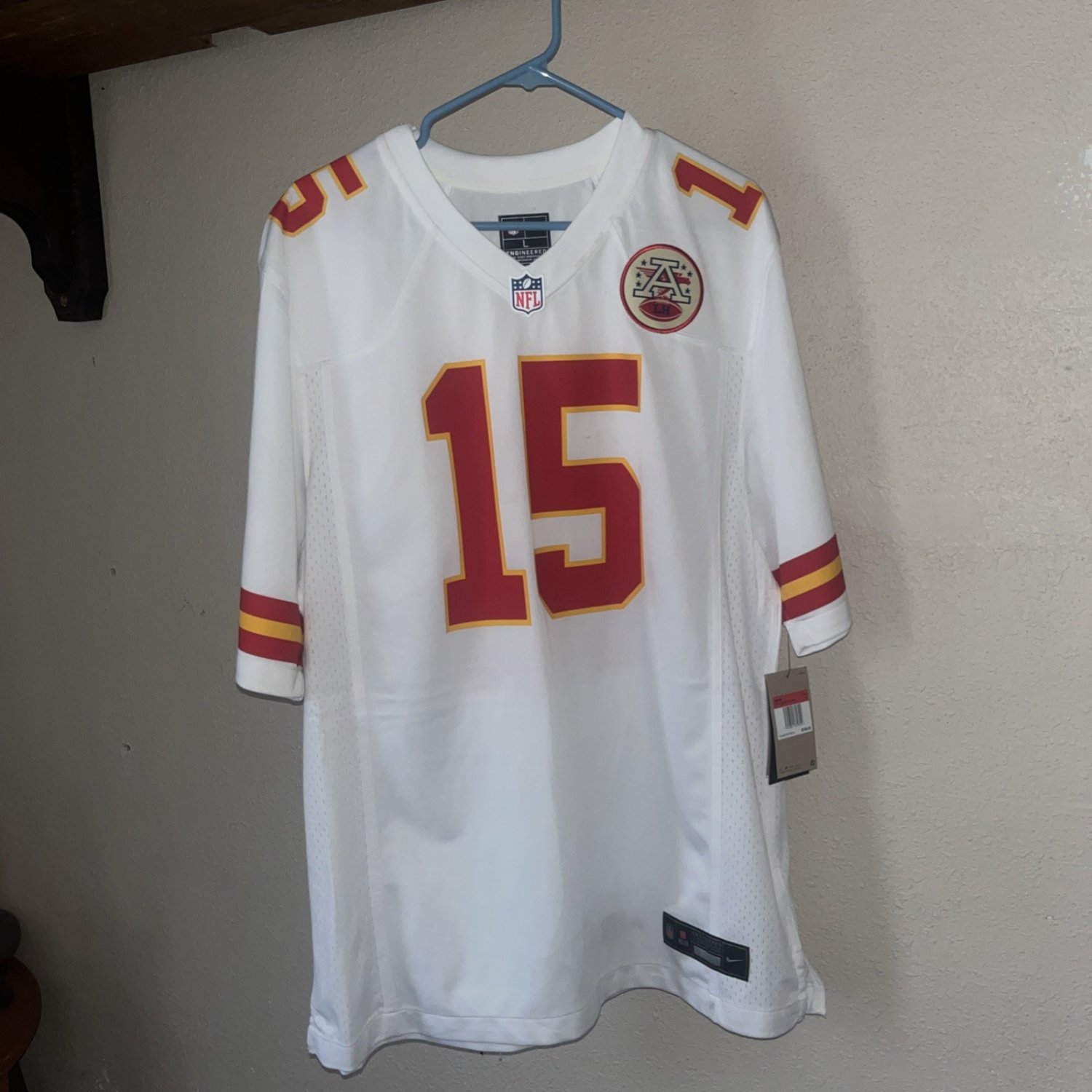 Large Patrick Mahomes #15 LH Hunt Jersey White Elite Chiefs Look/ Read Disc