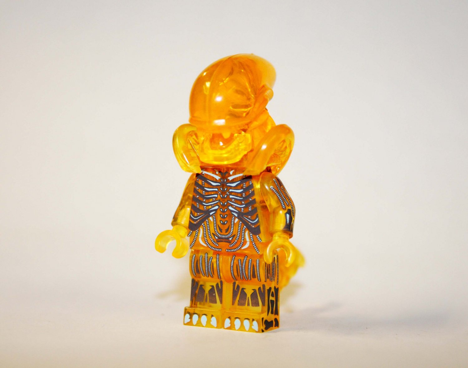 Minifigure Orange Clear Alien Xenomorph Horror Movie Monster Fast Ship