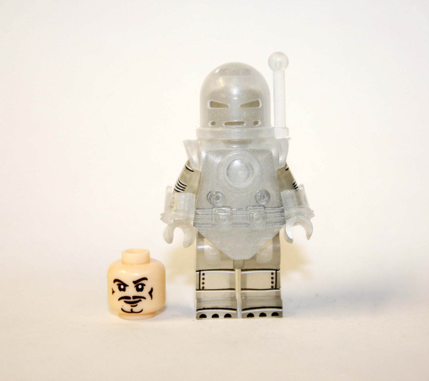 Minifigure Iron-Man Mk1 Clear Glow In The Dark Prototype Fast Ship