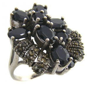 925 sterling silver ring with black cz and marcasite size 7