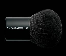 MAC cosmetics face buffer brush * 182 *  $ave