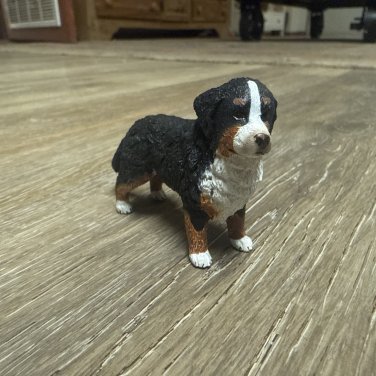SCHLEICH Farm World Bernese Mountain Dog, Female Toy Figure