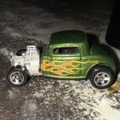 Mattel Hot Wheels 1997 '32 Ford Green With Orange Flames Hot Rod Thailand