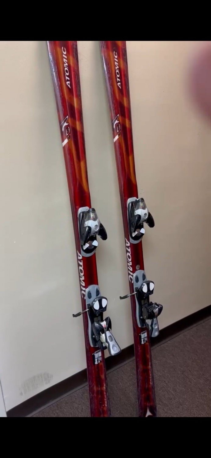 Atomic ski With Bindings
