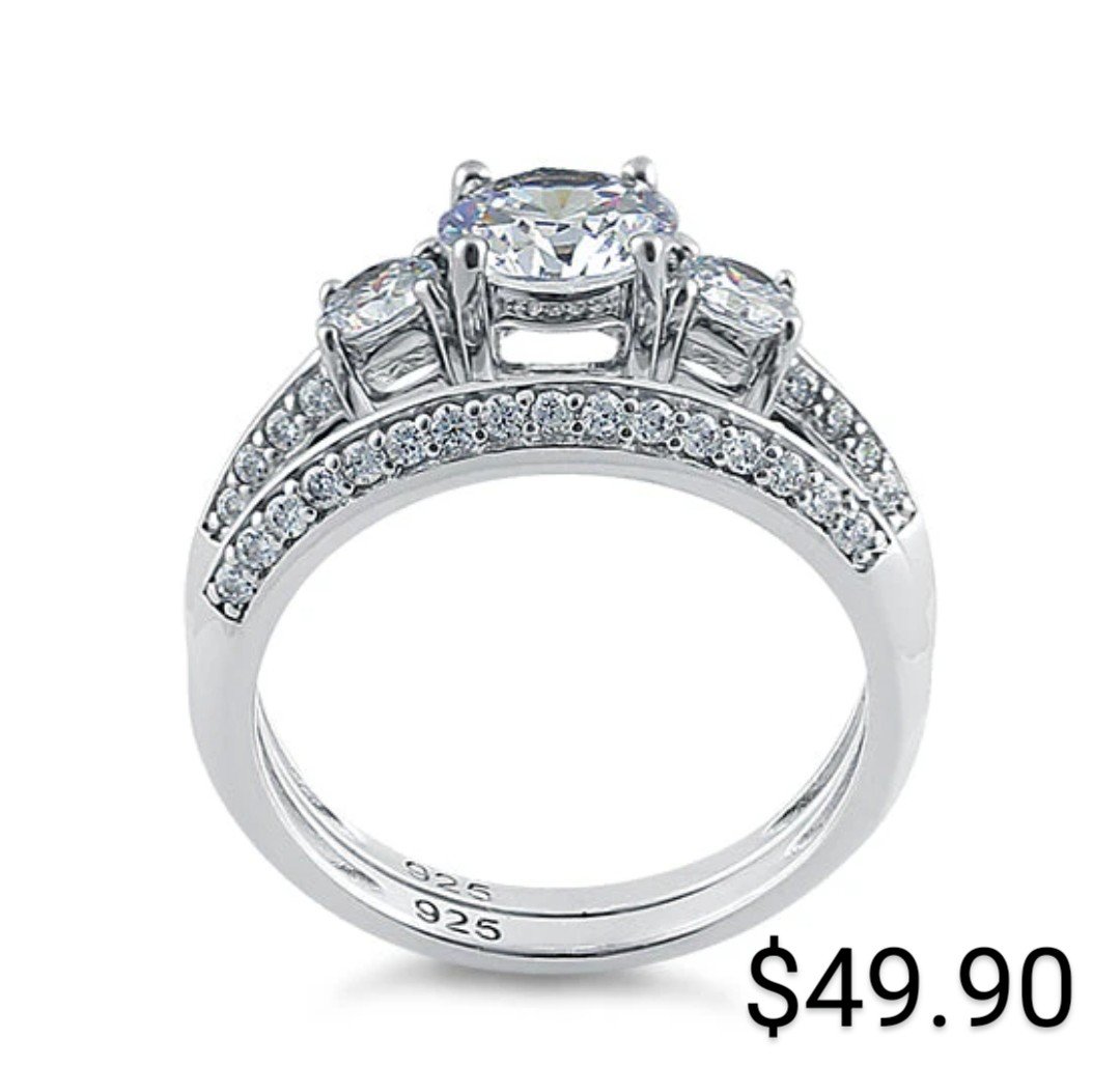 Stunning 2ct Engagement/wedding ring