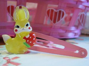 Berry Bunny - Yellow