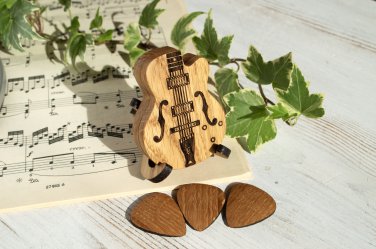 Guitar pick box custom engraving gift for guitarist, 3 wooden picks in holder