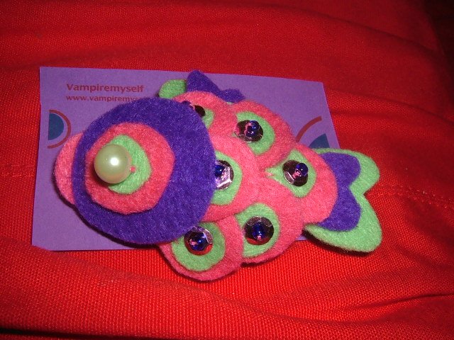 koi-san purple brooch/ japanesse colection