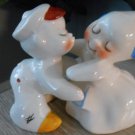 Vintage 1950s Van Tellingen Salt & Pepper Shakers Kissing Hugging Dutch Boy and Girl  101