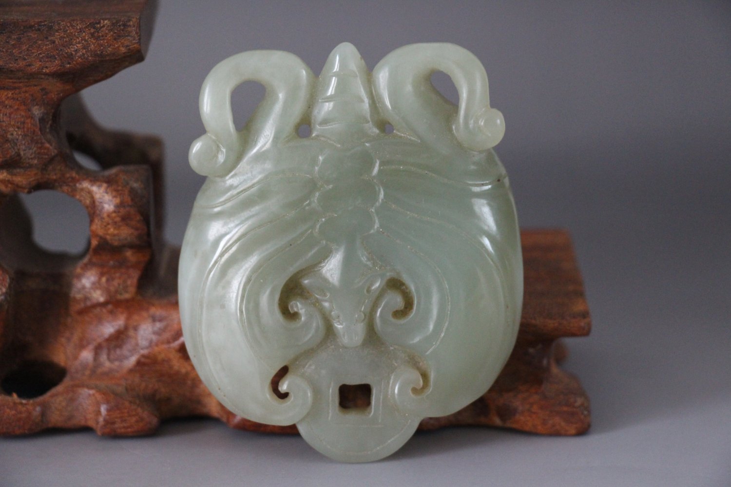 108g Antique Jade Mythical Beast Figurines Statue