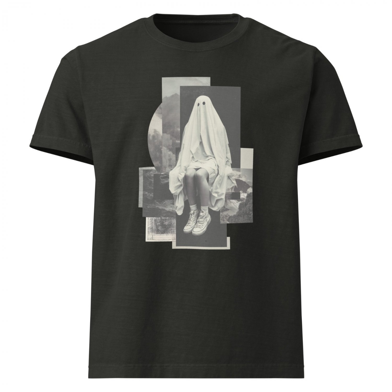 Look Vintage Cute Ghost Collage Spooky Halloween Aesthetic Unisex Oversized Tee