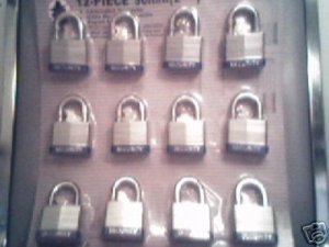 30 mm Padlock - 12 pc keyed alike -1 " padlocks  !