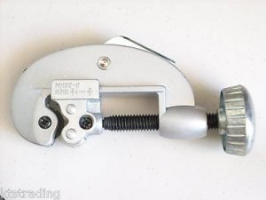 medium tubing cutter w/ metal panel
