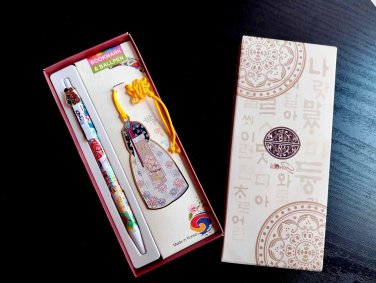 Korean Stationery Gift Set &acirc;�� Metal Bookmark, Norigae, Korean Style Pen