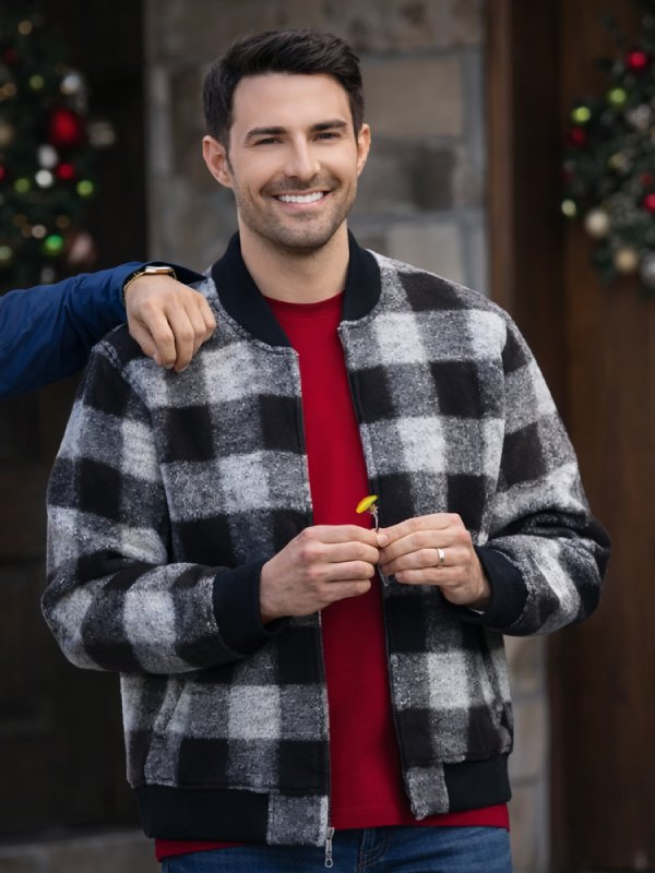 Finding Mr. Christmas S02 Jonathan Bennett Plaid Jacket