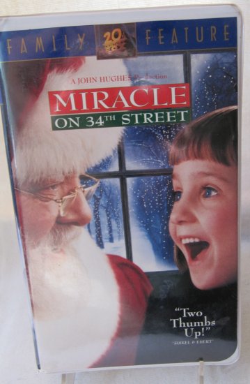 Miracle on 34th Street VHS Video Movie in Case