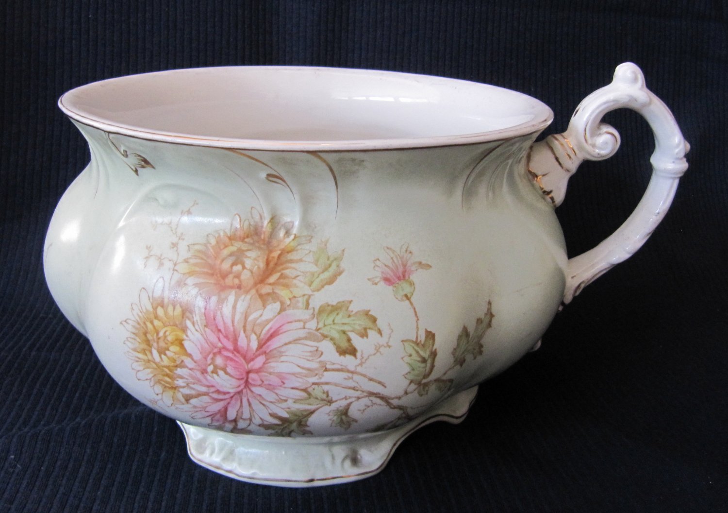 Antique Maddock's Lamberton Works Royal Porcelain Chamber Pot with Lid