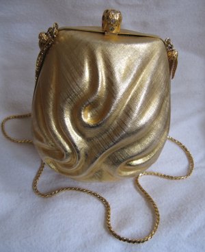 Late 1950's Gilded Saks Fifth Avenue Italian Gold Coated Metal Clutc –  Venus Vintage Thrift & Antiques