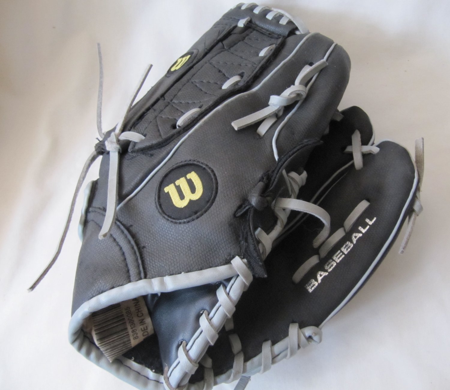 WILSON A200 Kid Child Baseball Glove 10 In Black Leather A2434W8