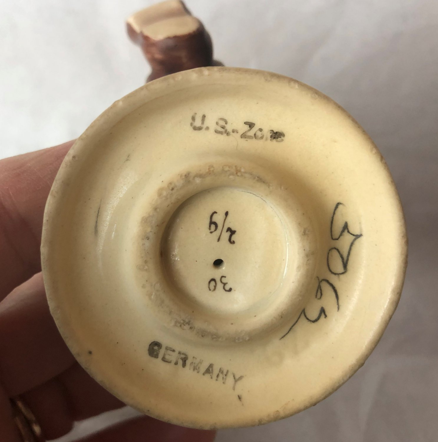 RARE HUMMEL Figurine Globe Trotter 79 TMK1 U.S. Zone Germany 19461948