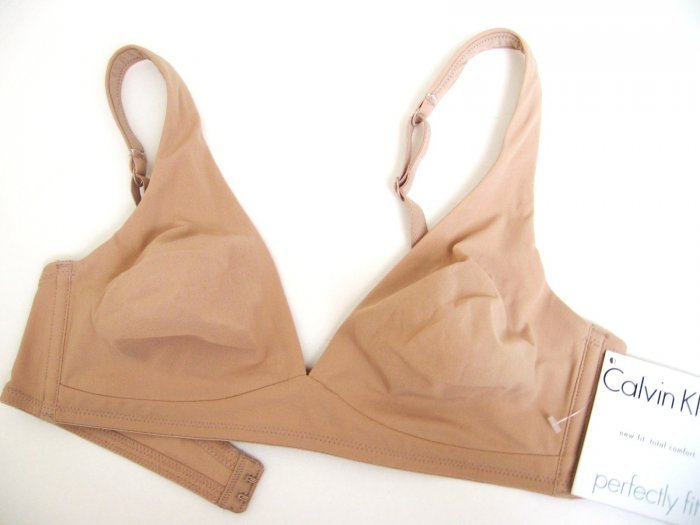 A0433 CALVIN KLEIN WIRELESS SOFT BRA F2563, SAND SIZE 32b