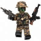 1pc Vietnam War US Jungle Camo Grunt with Rifle Minifigure